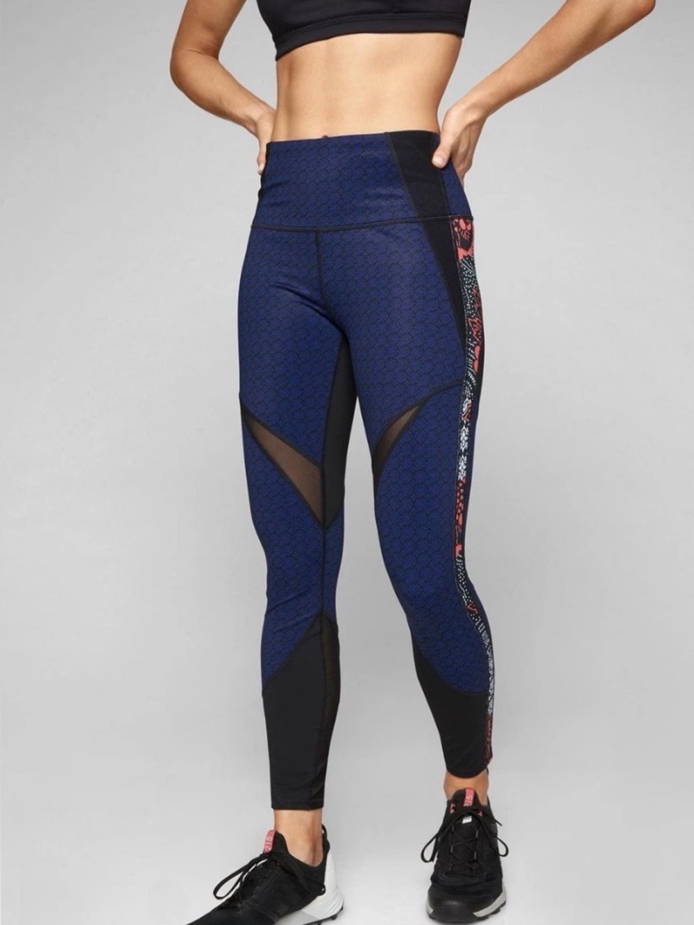 Athleta Lotus Precision 7/8 Tight